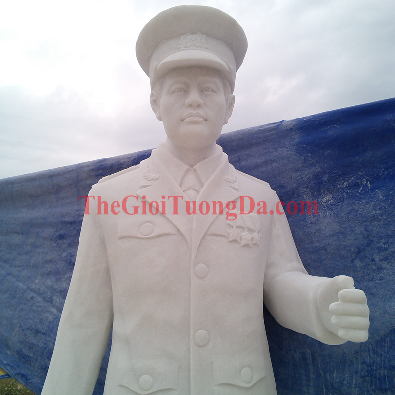 The Portrait Statue