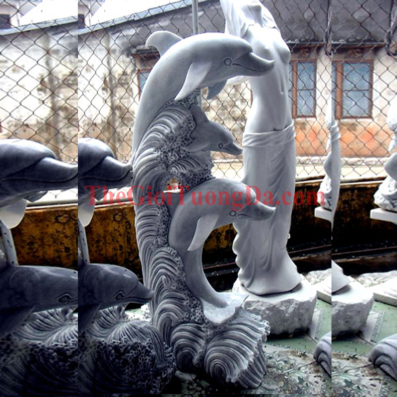 The Dolphin Statue