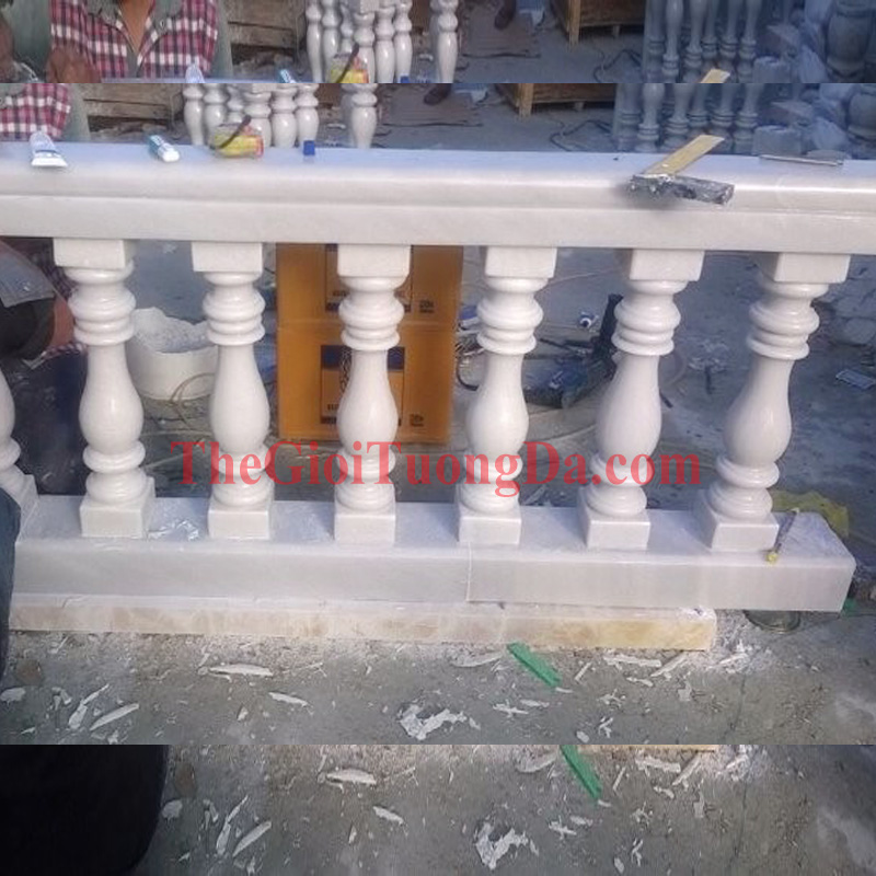 Trụ Lục Bình Đá Điêu Khắc